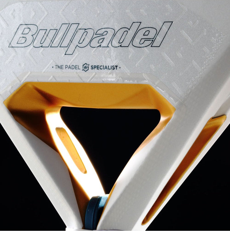 Load image into Gallery viewer, Bullpadel Padel Racket Pearl 26
