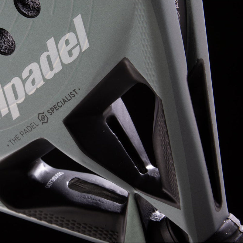 Load image into Gallery viewer, Bullpadel Padel Racket Hack 04 26
