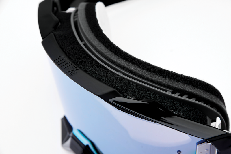 Load image into Gallery viewer, 100% Armega Goggles - Black - Silver Flash Mirror 50005-00001
