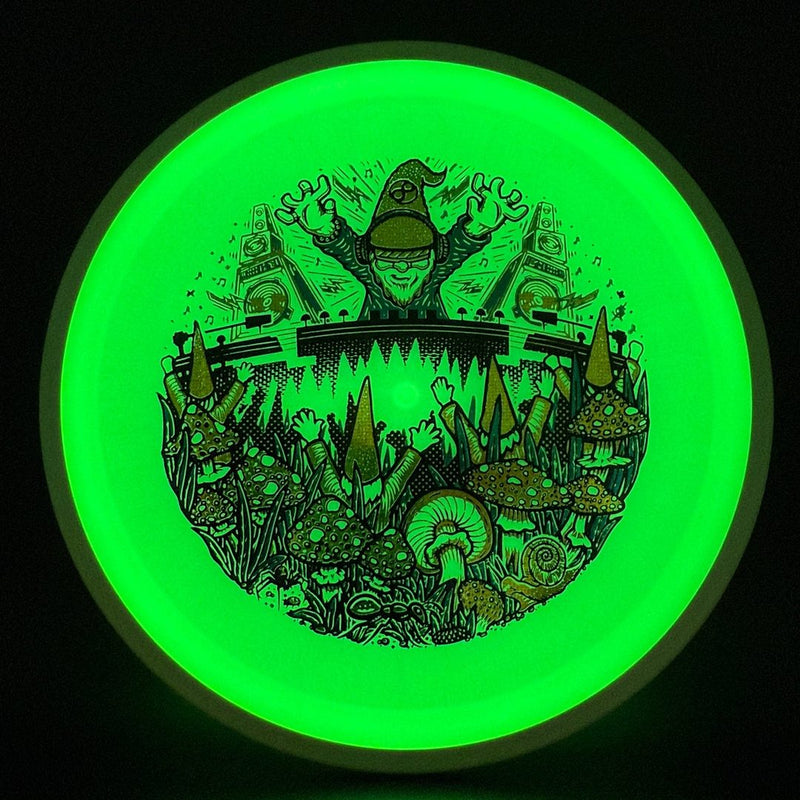 Load image into Gallery viewer, Eclipse Servo - DJ Gnomeo by Skeet Designs
