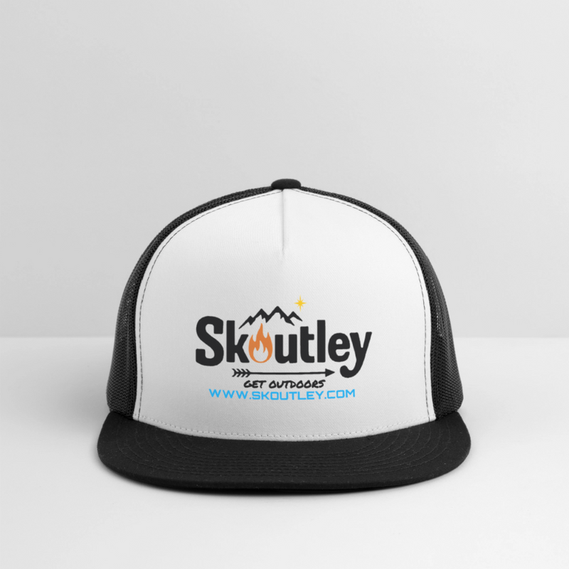 Load image into Gallery viewer, Trucker Hat - white/black
