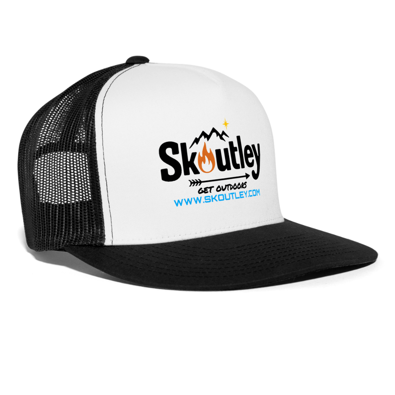 Load image into Gallery viewer, Trucker Hat - white/black

