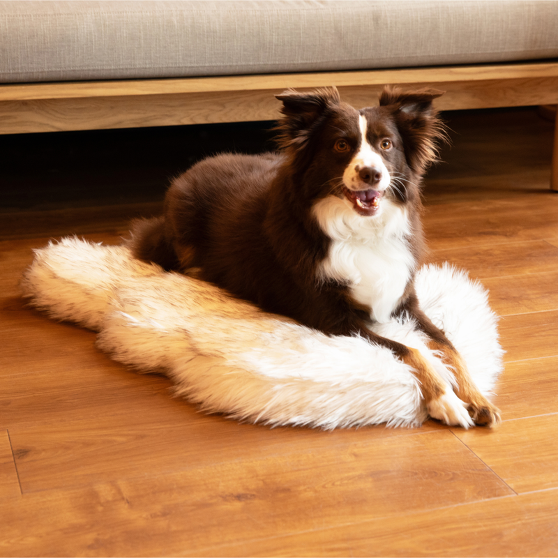 Load image into Gallery viewer, PupRug by Paw.com® Faux Fur Orthopedic Dog Bed - Curve White with Brown Accents
