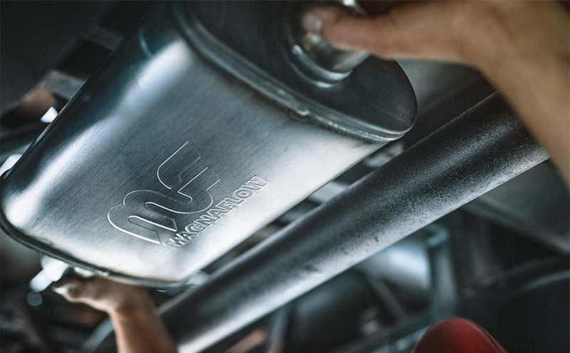 Load image into Gallery viewer, Magnaflow Smooth Trans 180D 4.00 SS
