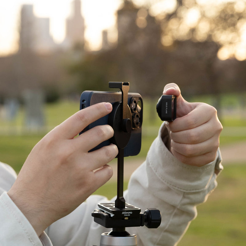 Load image into Gallery viewer, Anamorphic 1.33x Mobile Lens II (T-Series)
