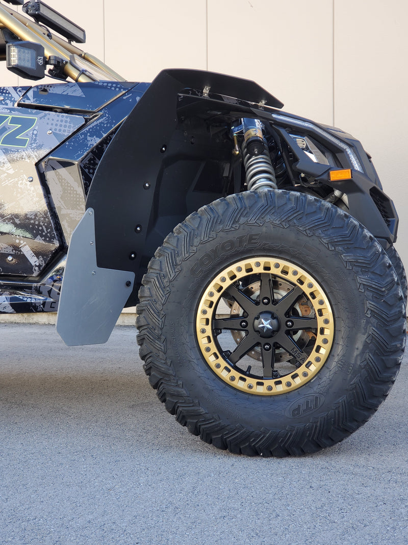 Load image into Gallery viewer, 2017 Can-Am Maverick X3 Featuring Rokblokz 72" Fenders with Gray accents - FRONT 1
