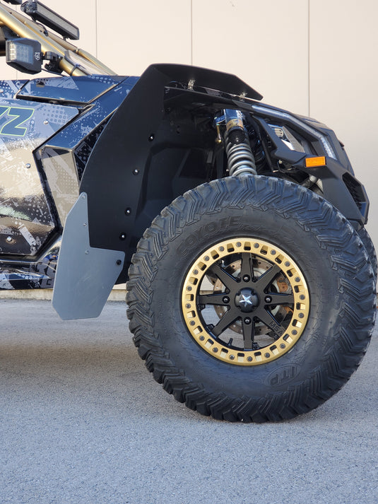 2017 Can-Am Maverick X3 Featuring Rokblokz 72" Fenders with Gray accents - FRONT 1