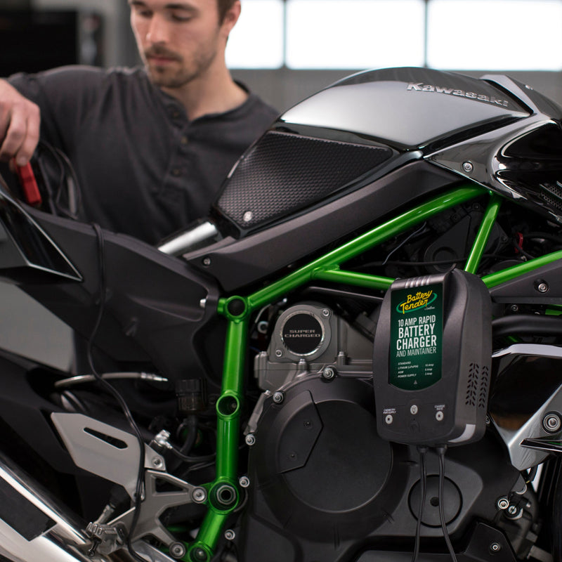 Load image into Gallery viewer, 10 AMP Selectable Battery Charger and Maintainer
