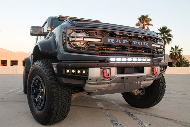 Load image into Gallery viewer, 2022+ Ford Bronco Raptor 30in Light Bar PRO

