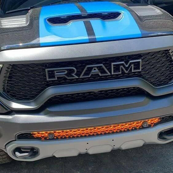 Load image into Gallery viewer, 2021-2024 RAM 1500 TRX Single 40in Light Bar
