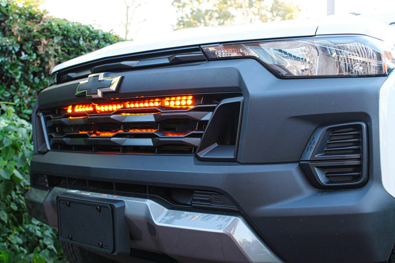 Load image into Gallery viewer, 2023+ Chevrolet Colorado Single 30in Light Bar
