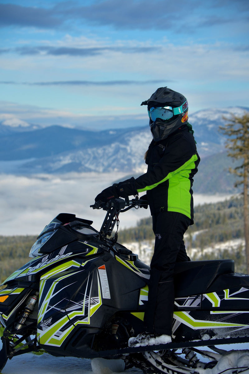 Load image into Gallery viewer, Trail Insulated Snowmobile Jacket - XS, Small &amp; Medium Only
