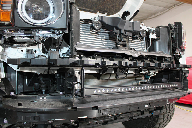 Load image into Gallery viewer, 2024+ Toyota Land Cruiser Single 30in Light Bar SLIM
