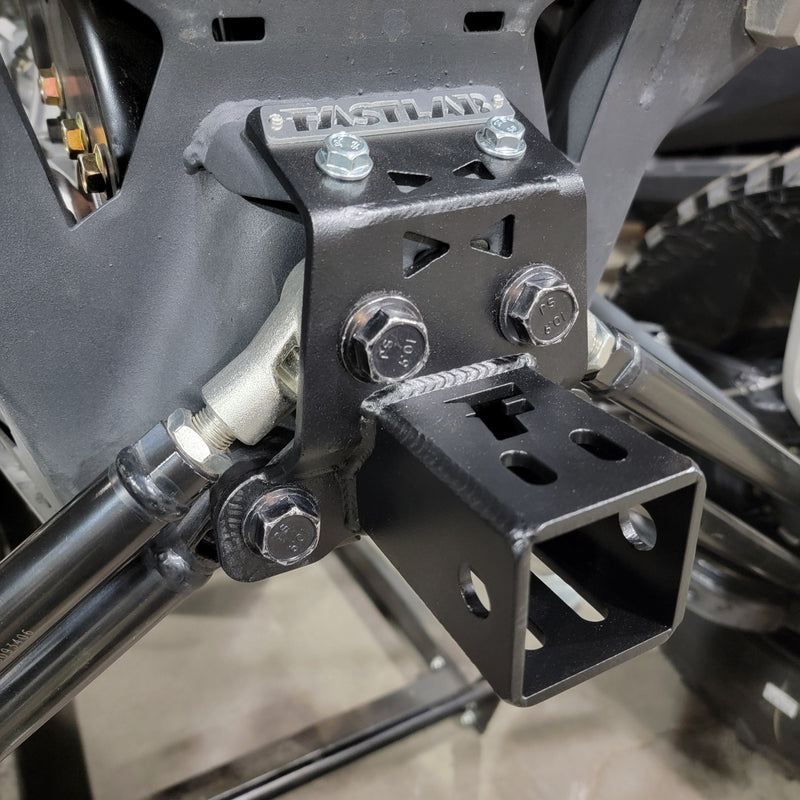 Load image into Gallery viewer, FastLab Can-am Maverick R Hitch Pull Plate
