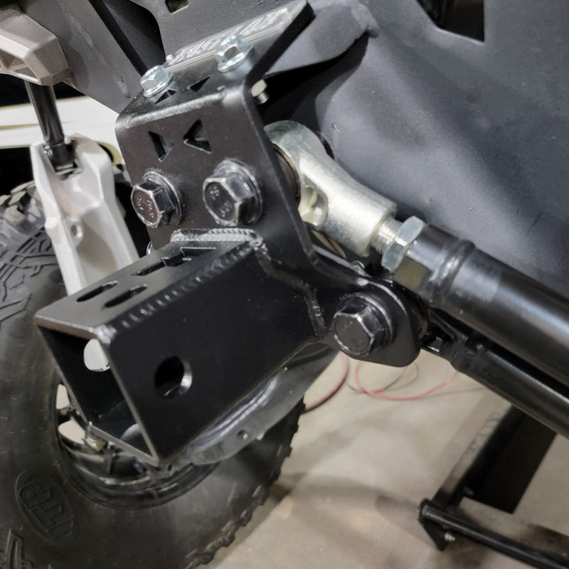 Load image into Gallery viewer, FastLab Can-am Maverick R Hitch Pull Plate
