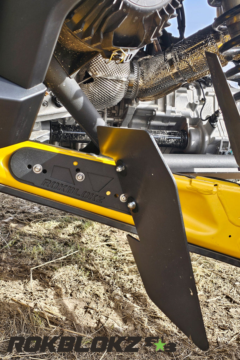 Load image into Gallery viewer, Can-Am Maverick R 2024+ Trailing Arm Guards/Flaps
