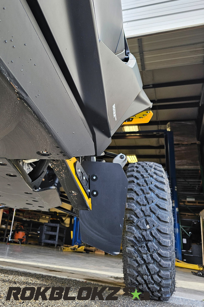 Load image into Gallery viewer, Can-Am Maverick R 2024+ Trailing Arm Guards/Flaps
