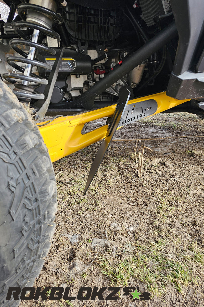 Load image into Gallery viewer, Can-Am Maverick R 2024+ Trailing Arm Guards/Flaps
