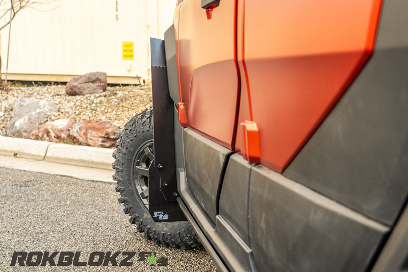 Load image into Gallery viewer, 2024 Polaris Xpedition Featuring Rokblokz Fender kit - Front 1
