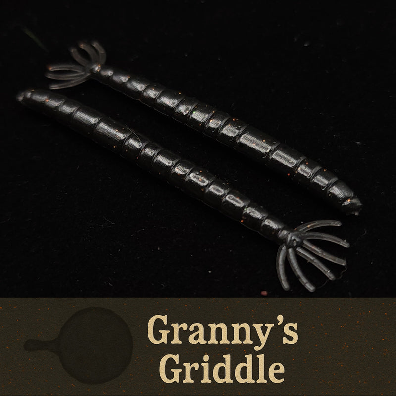 Load image into Gallery viewer, 2&quot; Crane Fly Larvae &quot;Don&#39;t Touch It!&quot;
