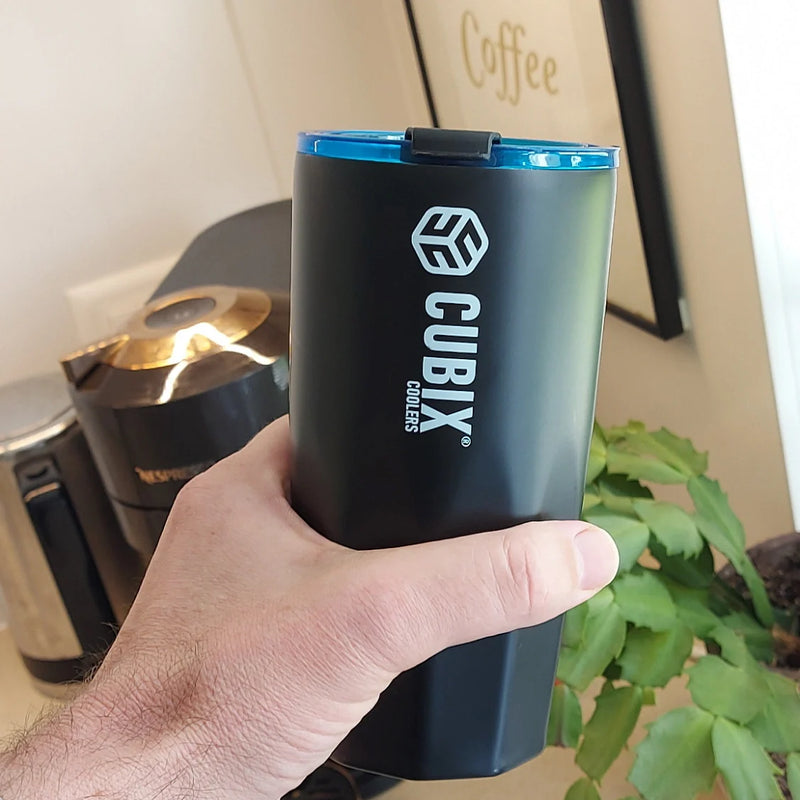 Load image into Gallery viewer, Cubix Outdoors 20oz Steel Insulated Tumbler with Dual-Function Lid-Charcoal w/ Blue Lid
