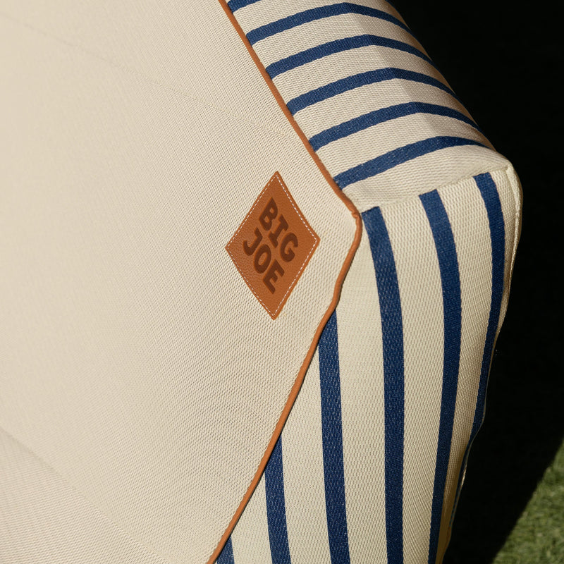 Load image into Gallery viewer, Lux Inflatable Chaise
