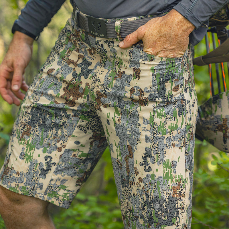 Load image into Gallery viewer, Men's SolAir Lightweight Shorts
