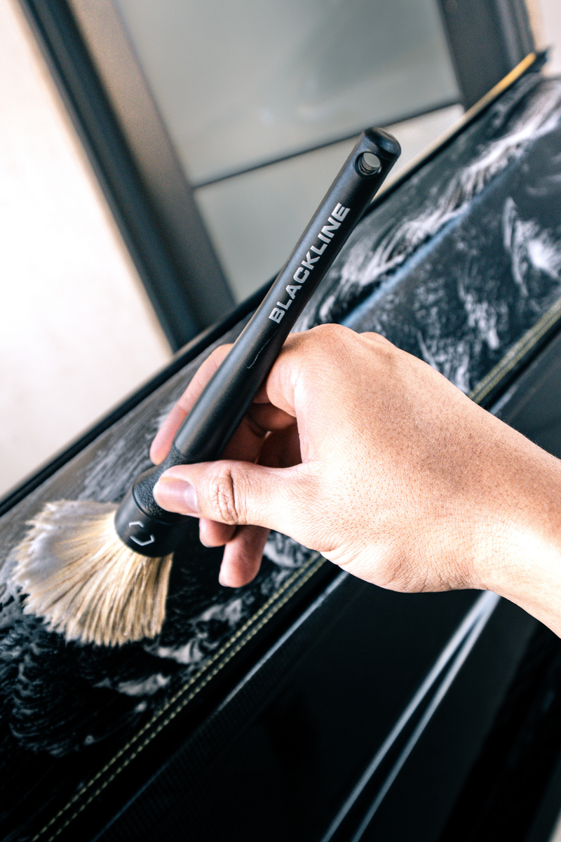 Load image into Gallery viewer, BLACKLINE® BOAR'S HAIR BRUSH SET
