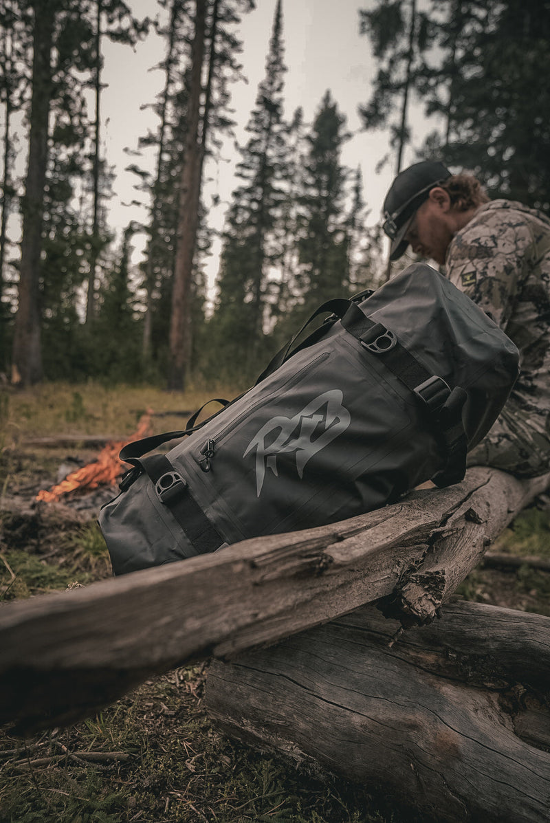 Load image into Gallery viewer, Ridge Bag | Medium Outdoor Duffel
