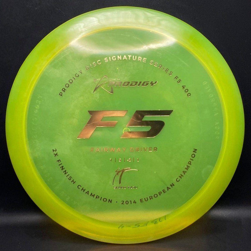 Load image into Gallery viewer, F5 400 Plastic Fairway Driver - Seppo Paju Signature Stamp
