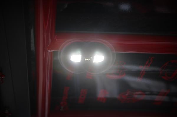 Load image into Gallery viewer, Dome Light With Billet Screw In Mount For 1.75” Tube
