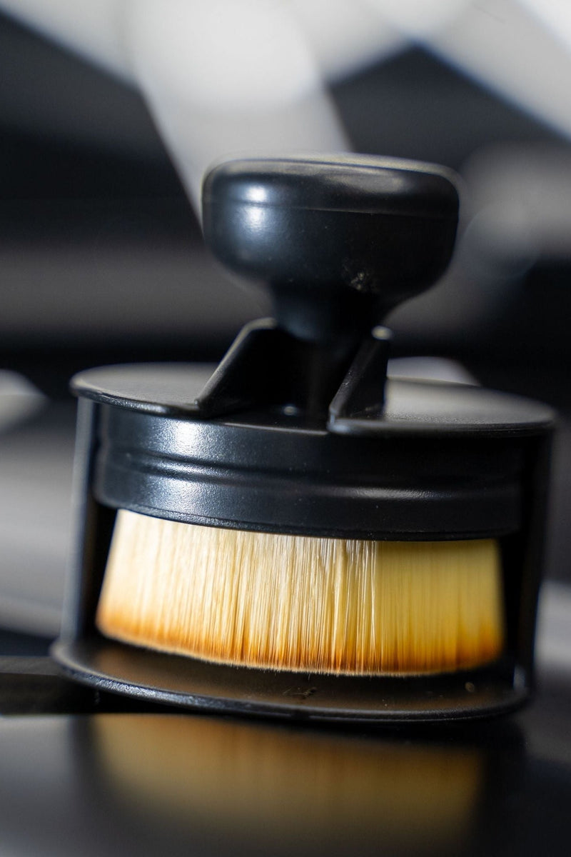 Load image into Gallery viewer, BLACKLINE® TIRE SHINE APPLICATOR BRUSH
