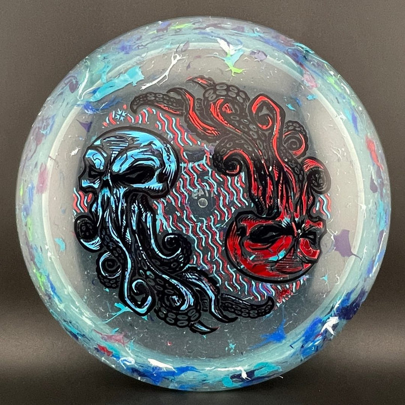 Load image into Gallery viewer, Jawbreaker Z Cigarra - "Cthuloop" by Kelly Baber
