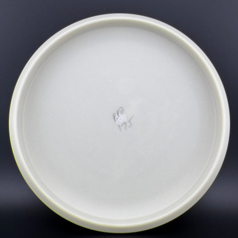 Load image into Gallery viewer, Glow P-Line P2 - Imperial Eagle 1 - 2017 Innova Made
