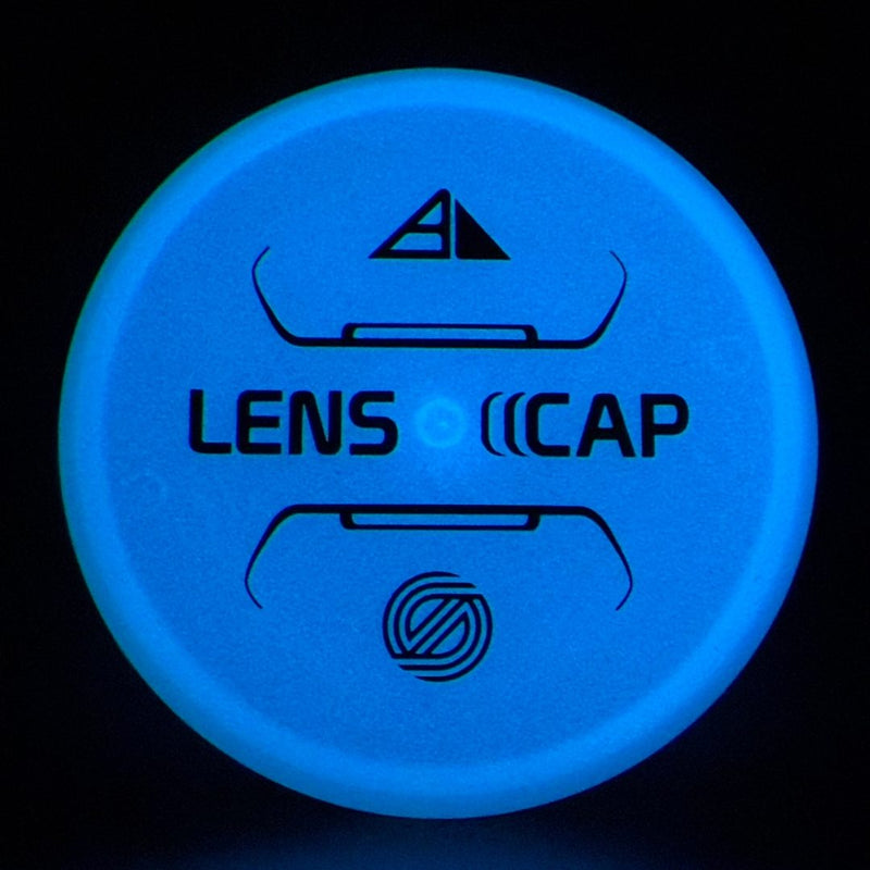 Load image into Gallery viewer, Total Eclipse Lens Cap (Mini Disc) - Simon Line
