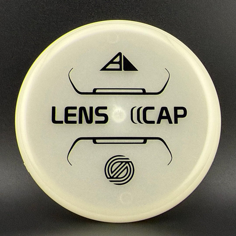 Load image into Gallery viewer, Total Eclipse Lens Cap (Mini Disc) - Simon Line
