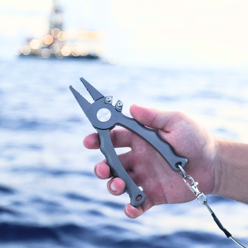 Load image into Gallery viewer, 6" TITANIUM PLIERS
