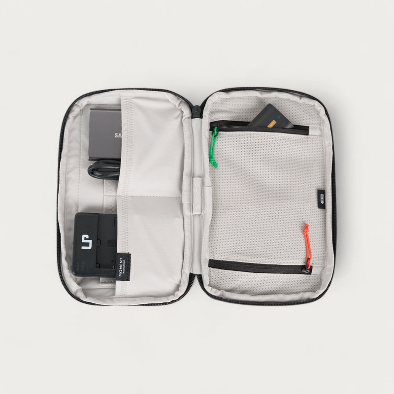 Load image into Gallery viewer, Everything Battery Organizer Pouch
