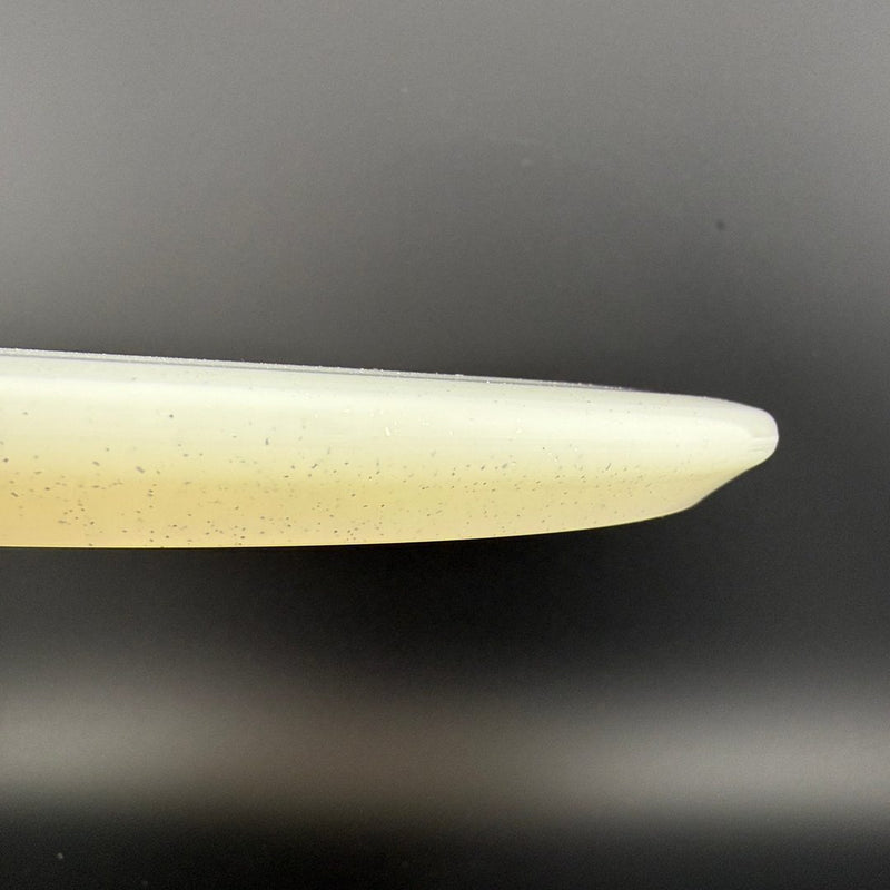 Load image into Gallery viewer, Metal Flake C-Line MD5 - Shield Club
