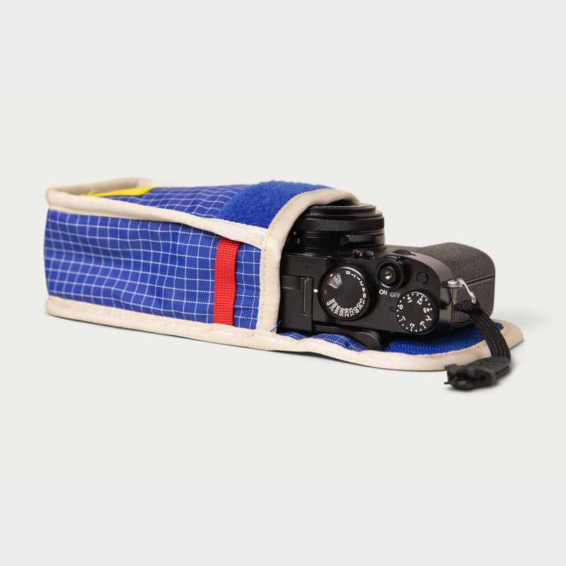 Load image into Gallery viewer, Point and Shoot Camera Pouch

