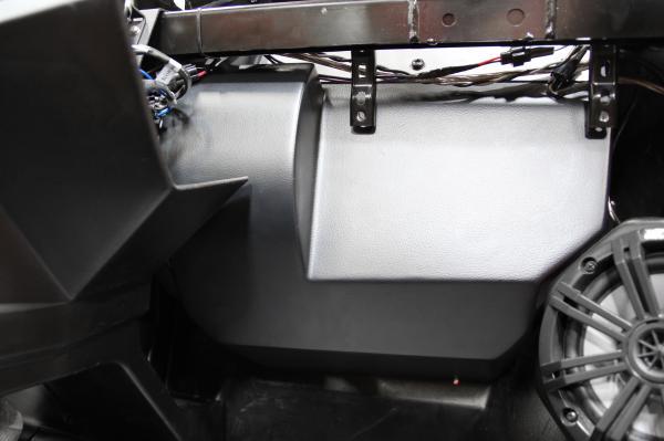 Load image into Gallery viewer, 2016-2022 Polaris General Under Dash 10" Amplified Subwoofer

