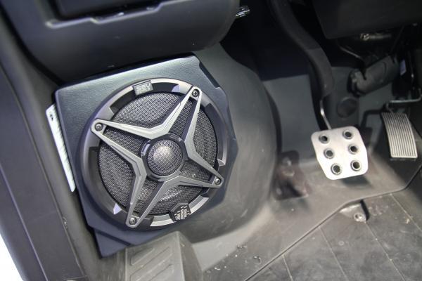 Load image into Gallery viewer, 2018+ CanAm Defender Front 6.5in Speaker Pods
