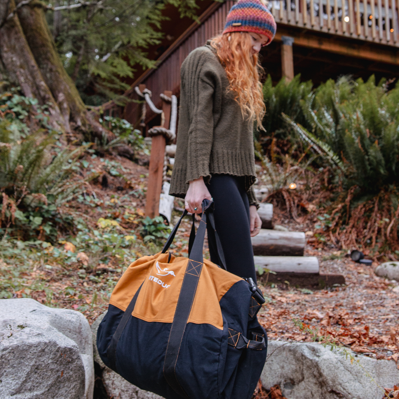 Load image into Gallery viewer, Filios Canvas Duffel Bag
