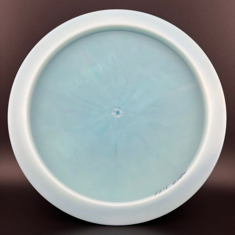 Load image into Gallery viewer, Primo Color Glow Thread

