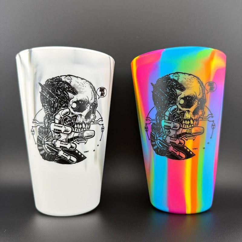 Load image into Gallery viewer, Silicone Pint Glass (16 Oz) - [STRATUS] Fear by Les White
