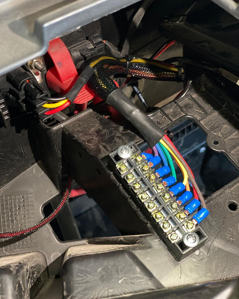 Load image into Gallery viewer, Switch Pros Plug And Play Harness For Polaris Pro XP, Turbo R, Pro R
