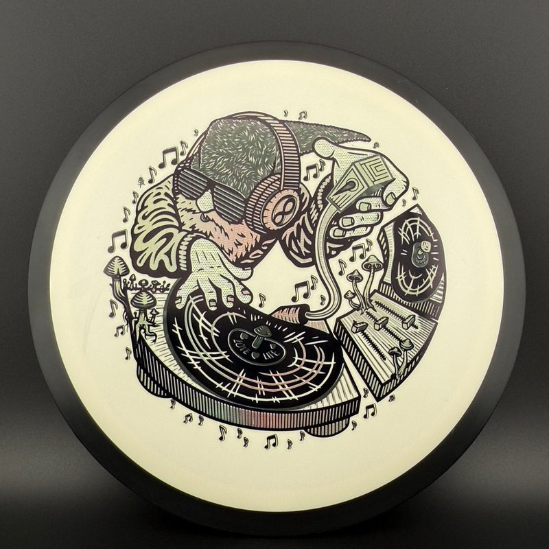 Load image into Gallery viewer, Fission Wave - DJ Wax Gnome
