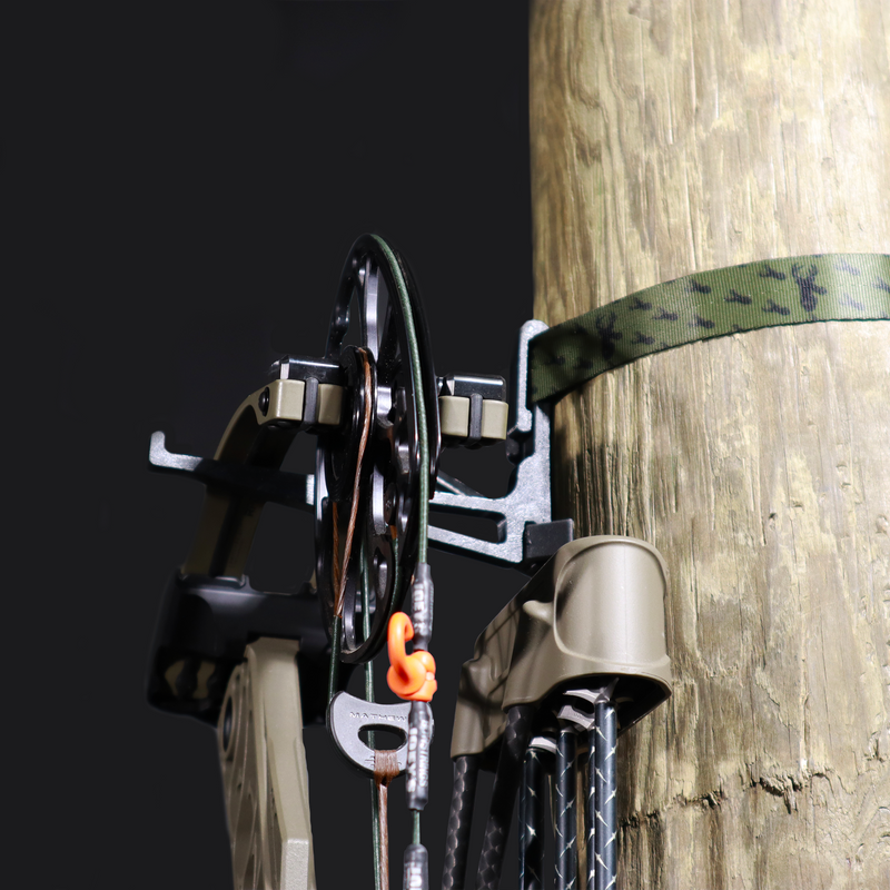 Load image into Gallery viewer, Quick Bow/Gear Hanger Kit With Strap
