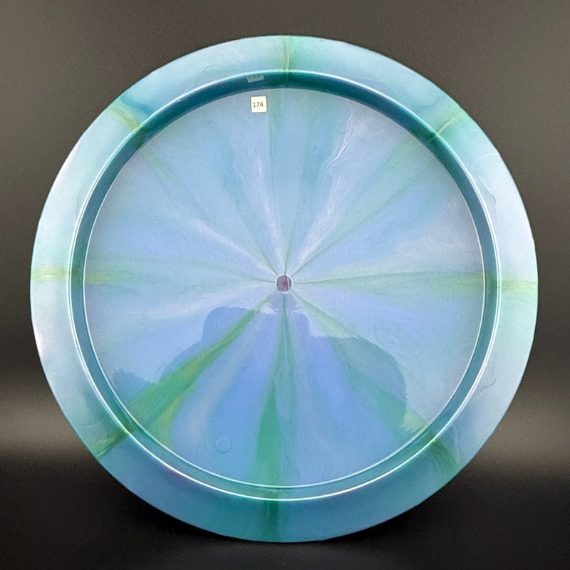Load image into Gallery viewer, Nebula Ethereal Construct - First Run - Maria Oliva Sig Series
