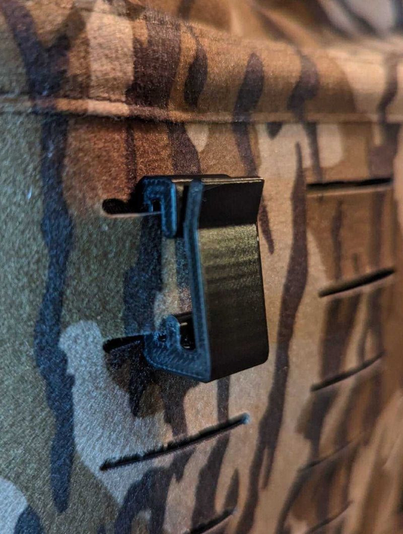 Load image into Gallery viewer, Molle Hook/Hanger
